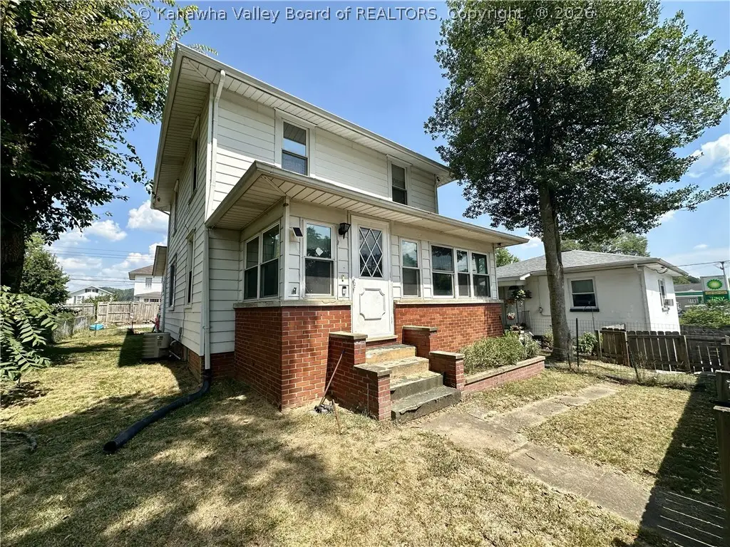 2312 Kanawha Terrace, Saint Albans, WV 25177 - #1