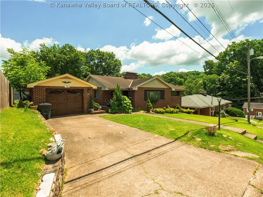 1402 Grishaber Street, South Charleston, WV 25303 - #2