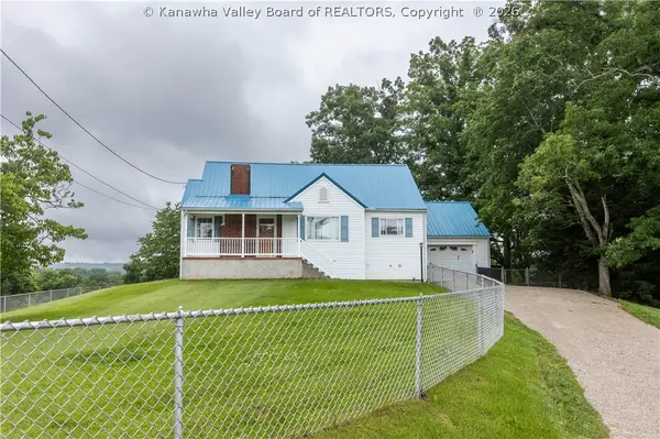 163 Myrtle Tree Road, South Charleston, WV 25309