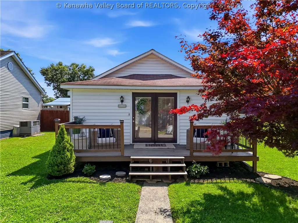 808 Dupont Avenue, Nitro, WV 25143 - #1
