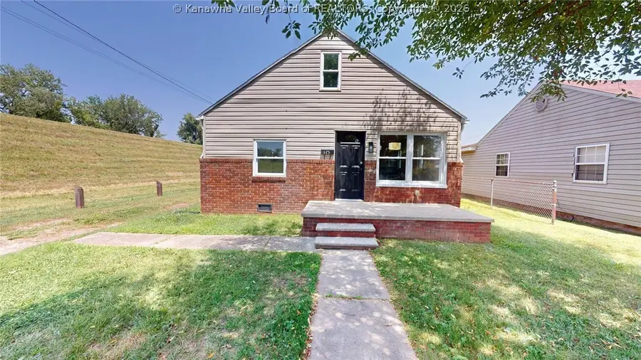 249 Kentucky Street, Huntington, WV 25704 - #2