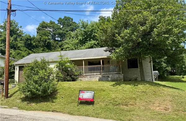 756 Upper Midway Drive, Dunbar, WV 25064