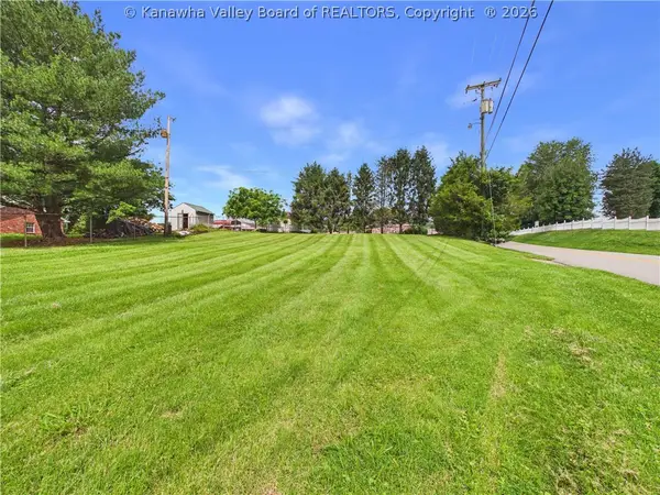 5983 Rocky Step Road, Winfield, WV 25213