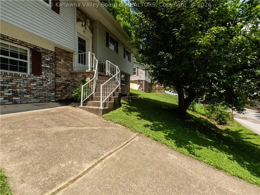 65 Skyline Drive, Saint Albans, WV 25177 - #3