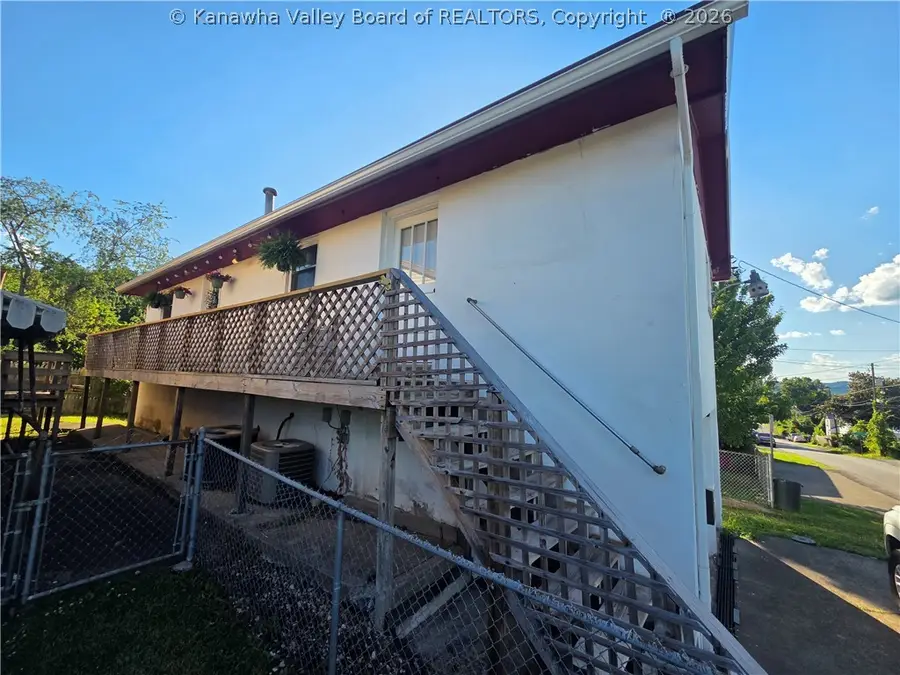5315 Main Drive, South Charleston, WV 25309 - #2