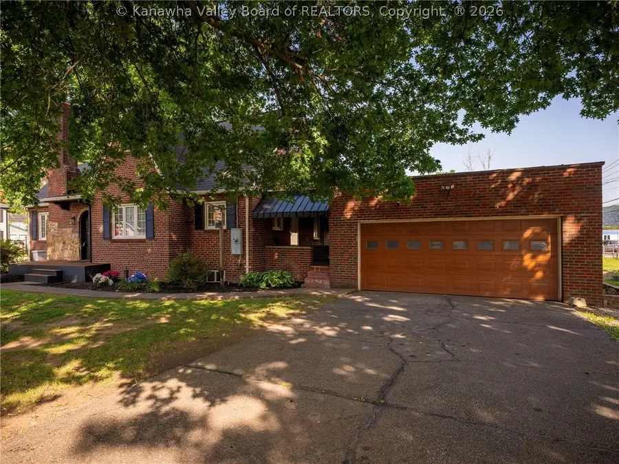 409 44th Street Se, Charleston, WV 25304 - #3