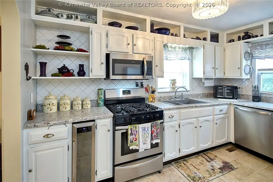 4826 Venable Avenue Se, Charleston, WV 25304 - #3