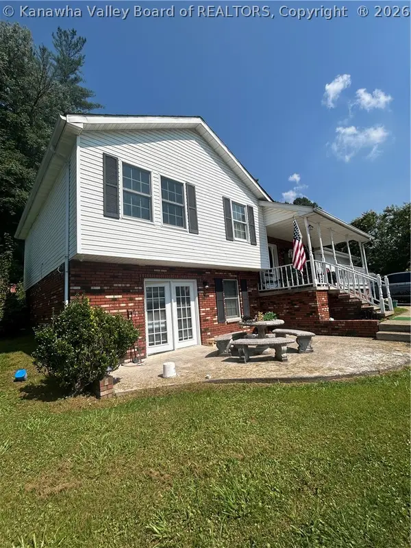 110 Piney Lane, Madison, WV 25130