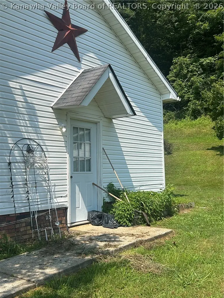 110 Piney Lane, Madison, WV 25130 - #3