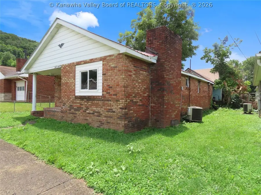 1218 12th Street, Nitro, WV 25143 - #3