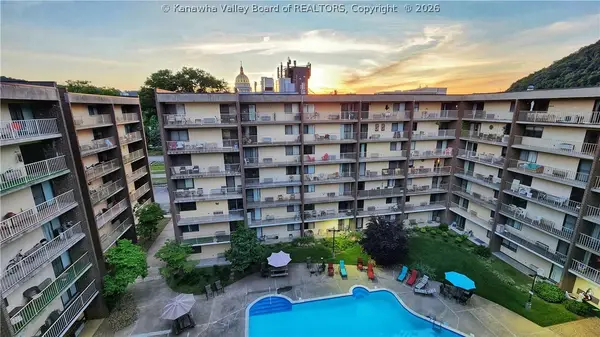 2106 Kanawha Boulevard E #727, Charleston, WV 25311