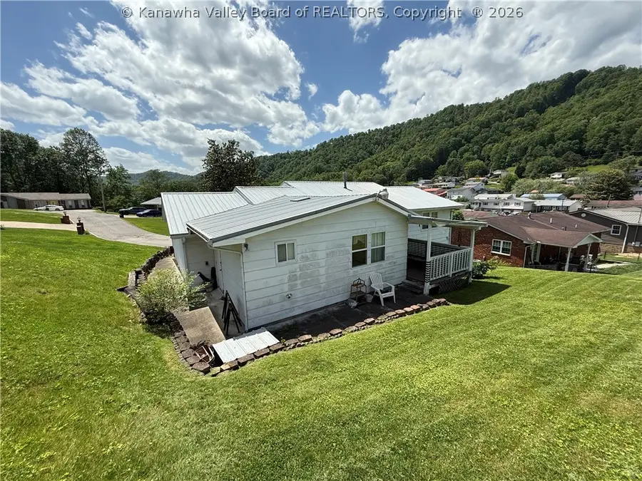 40 Hickory Lane, Madison, WV 25130 - #3