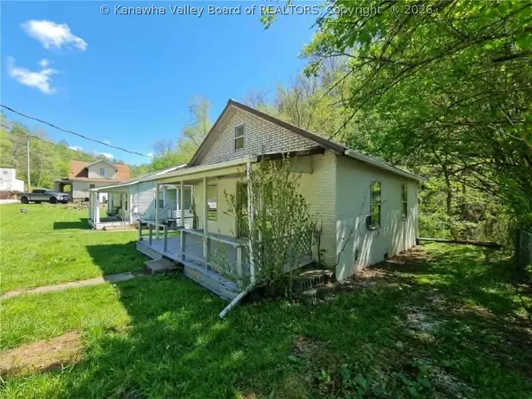 94 Whittington Road, Charleston, WV 25312