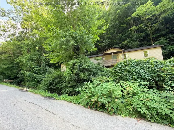 277 Dupont Road, Verdunville, WV 25649