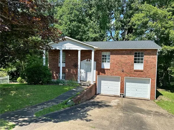 5338 Melwood Drive, Cross Lanes, WV 25313