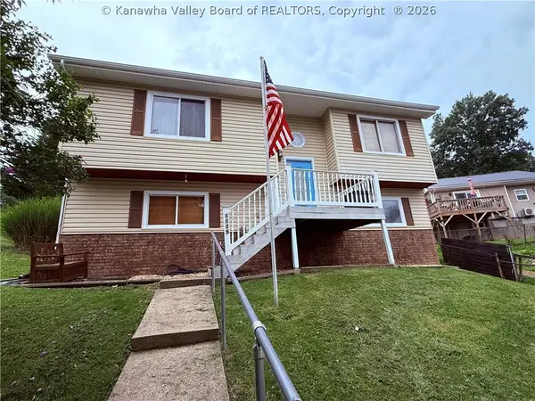 1102 Thorne Road, Charleston, WV 25303
