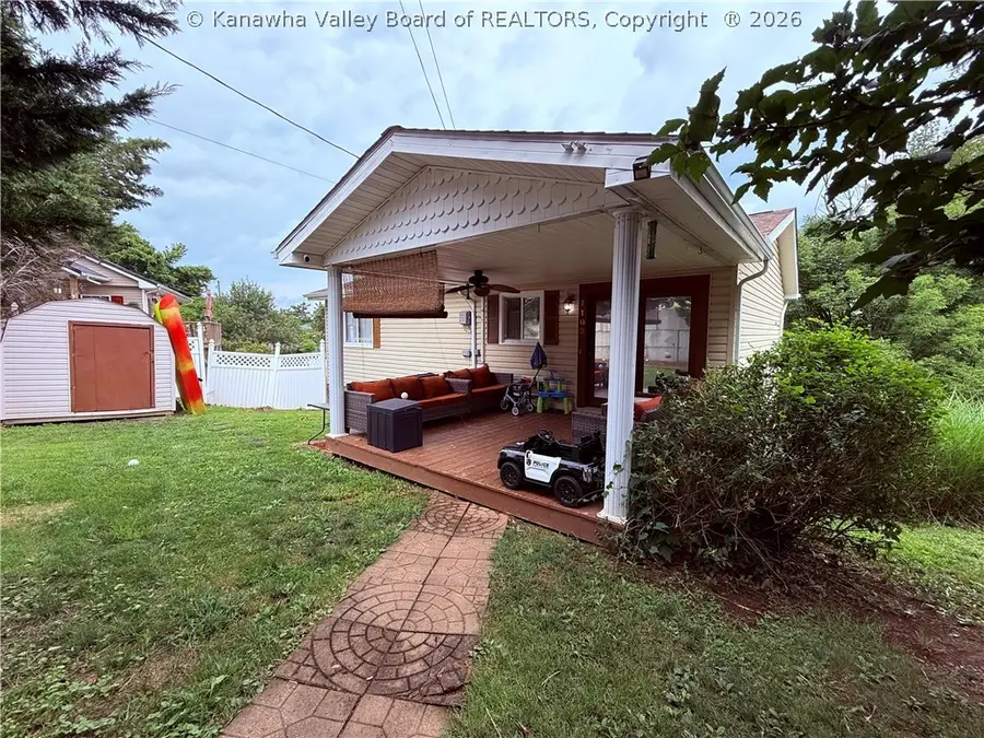 1102 Thorne Road, Charleston, WV 25303 - #2