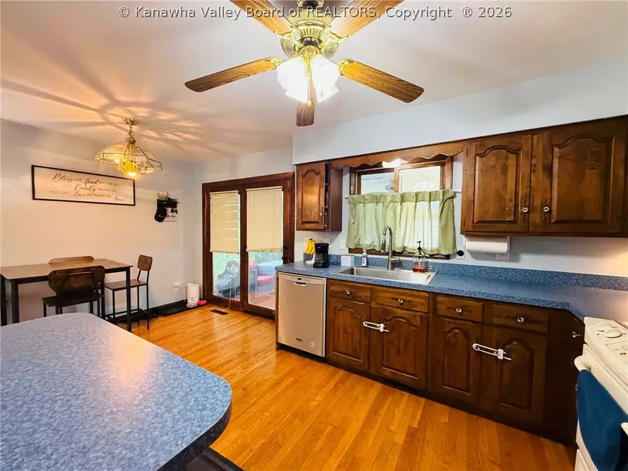 1102 Thorne Road, Charleston, WV 25303 - #3