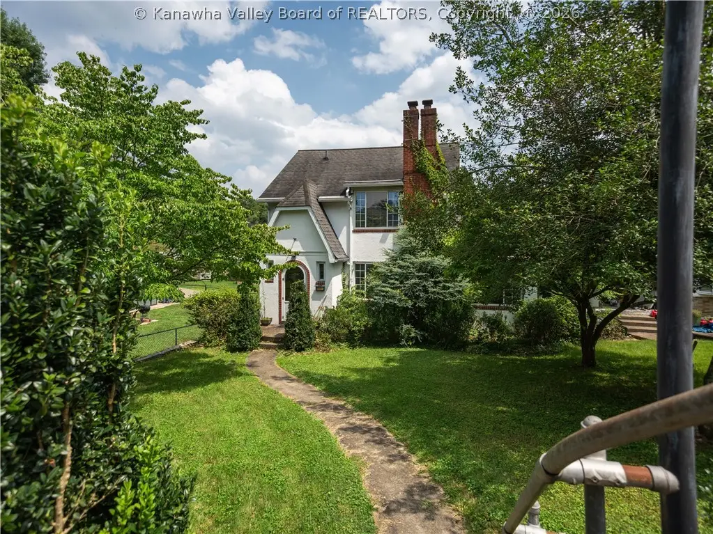 1110 Oakmont Road, Charleston, WV 25314 - #1