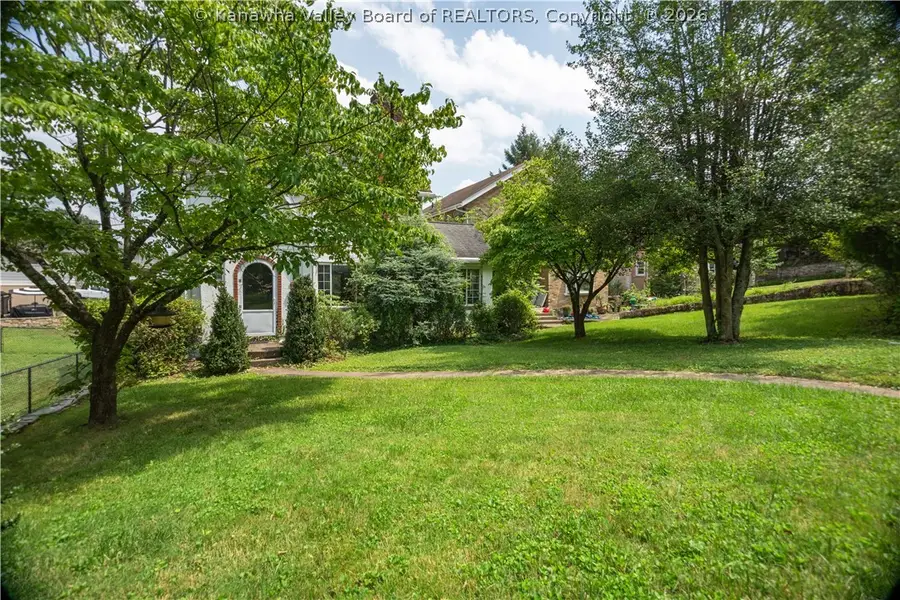 1110 Oakmont Road, Charleston, WV 25314 - #2