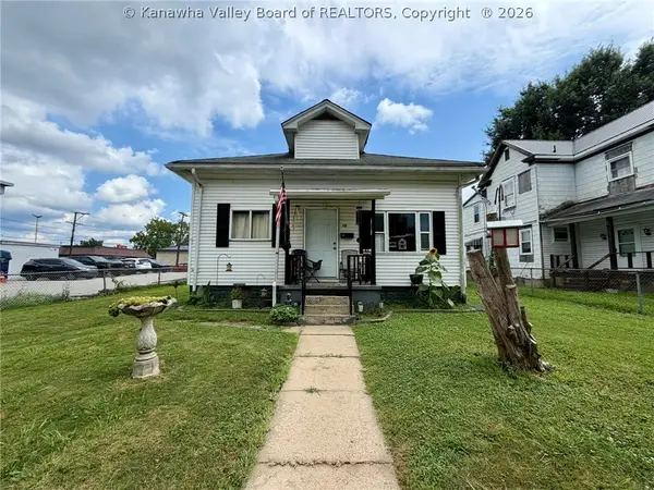 226 9th Avenue, South Charleston, WV 25303