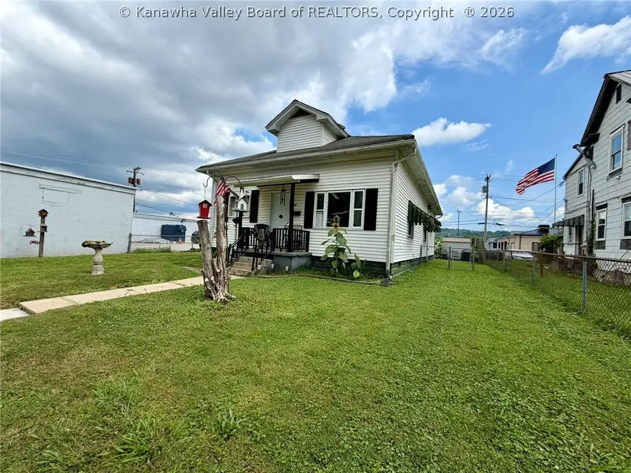 226 9th Avenue, South Charleston, WV 25303 - #2