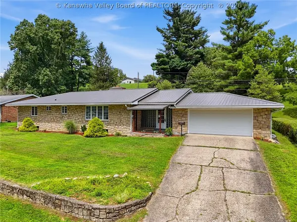 315 Fitzhugh Street, Ravenswood, WV 26164