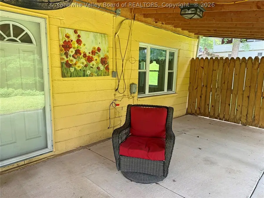 818 Daverton Road, Charleston, WV 25303 - #2