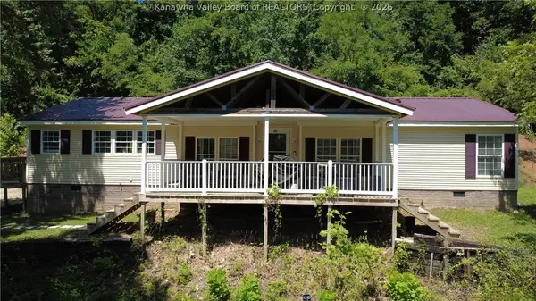2629 Howells Mill Road, Ona, WV 25545