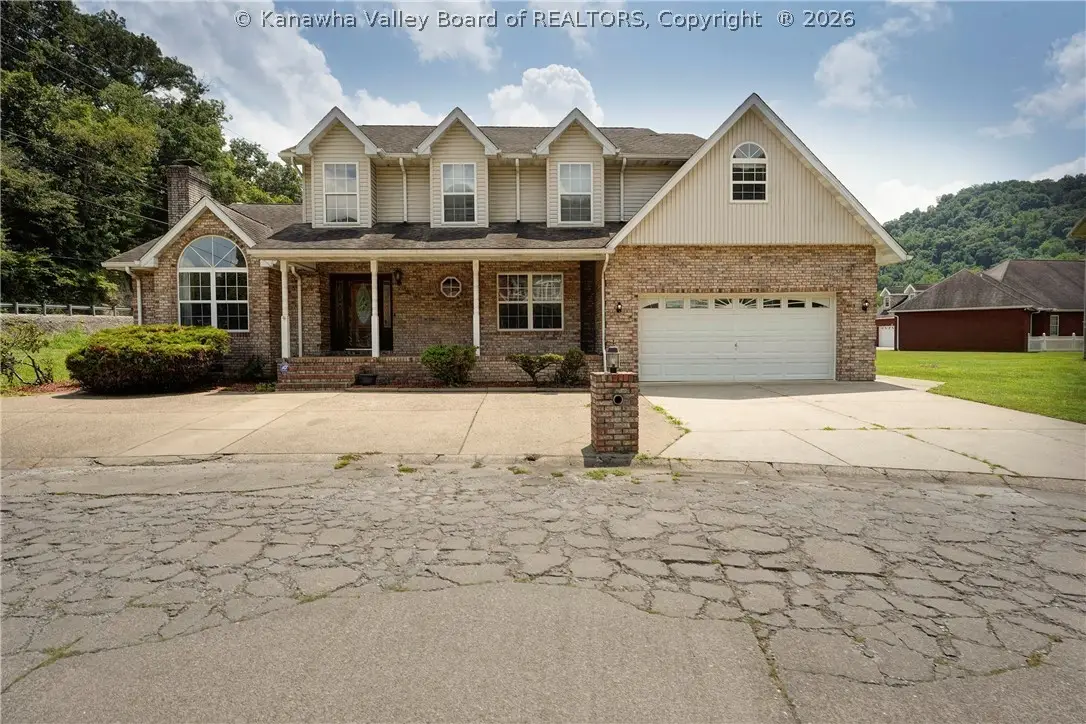 19 Golf Meadows Lane, Chapmanville, WV 25508 - #1