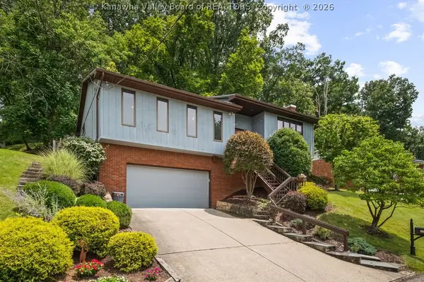 808 Echo Road, South Charleston, WV 25303