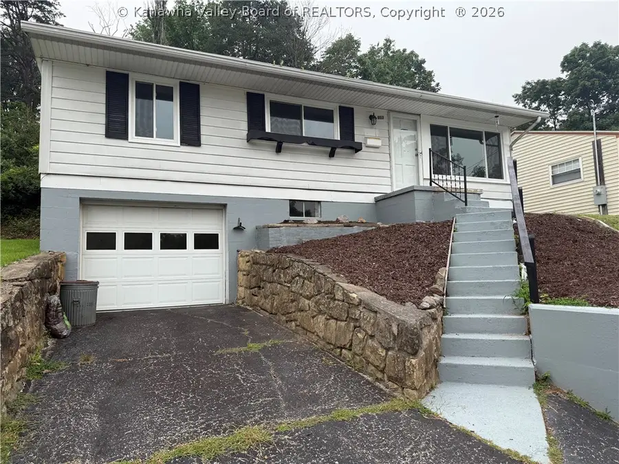 913 Valley View Drive, South Charleston, WV 25309 - #2