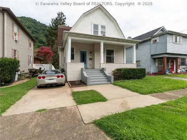 608 5th Avenue, Montgomery, WV 25136