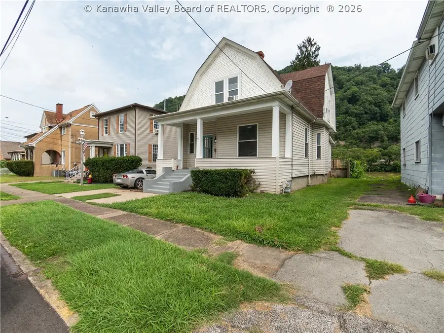 608 5th Avenue, Montgomery, WV 25136 - #3