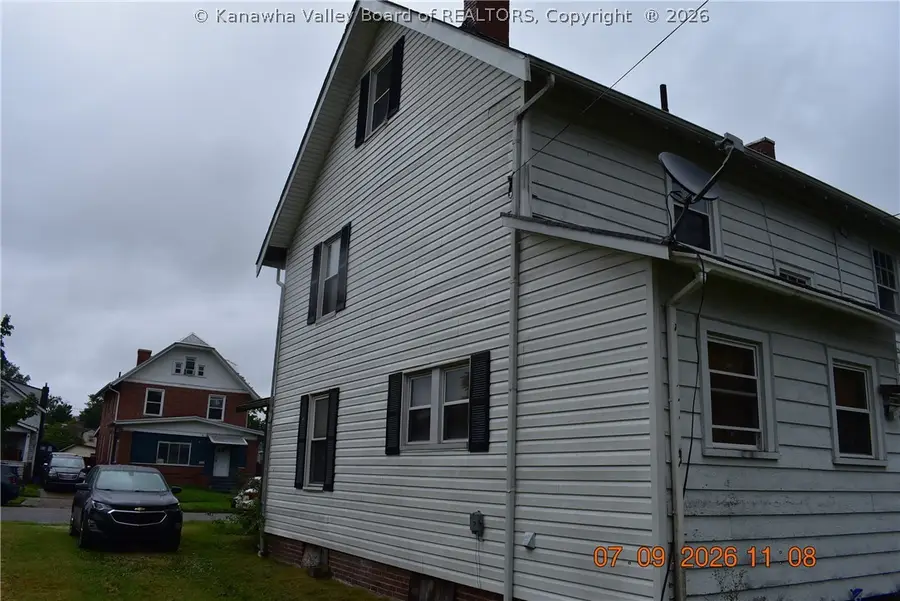 1017 Monroe Avenue, Huntington, WV 25704 - #3
