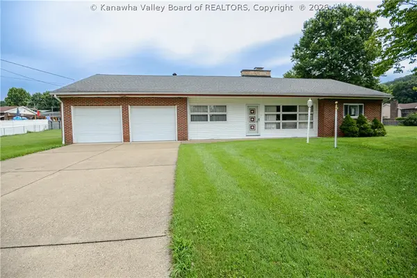 12 Peyton Avenue, St Albans, WV 25177