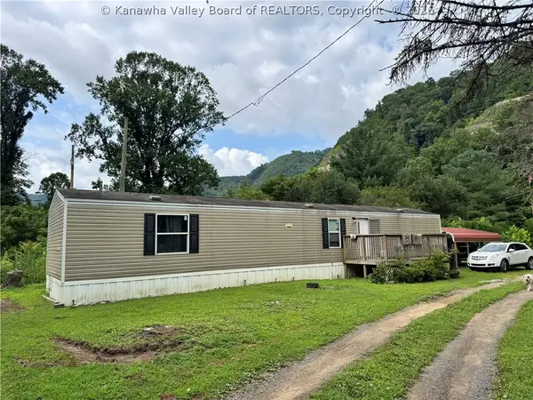 81 Apricot Alley, , WV 25632
