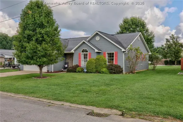 101 Gibbs Street, Ravenswood, WV 26164