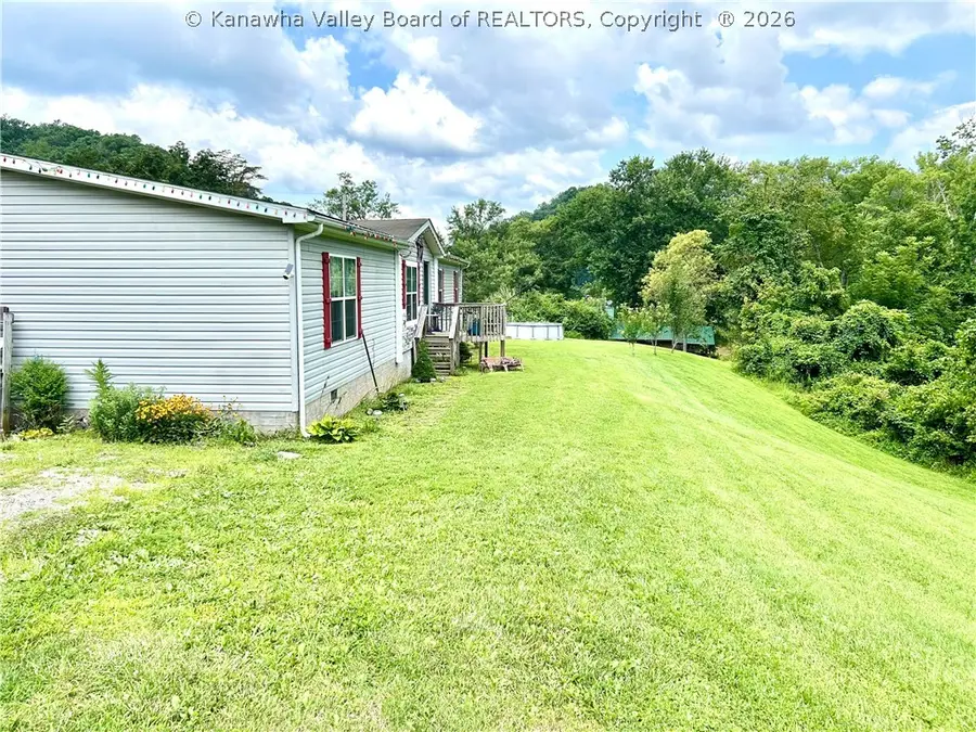 1407 State Route 34 Highway, Hurricane, WV 25526 - #3