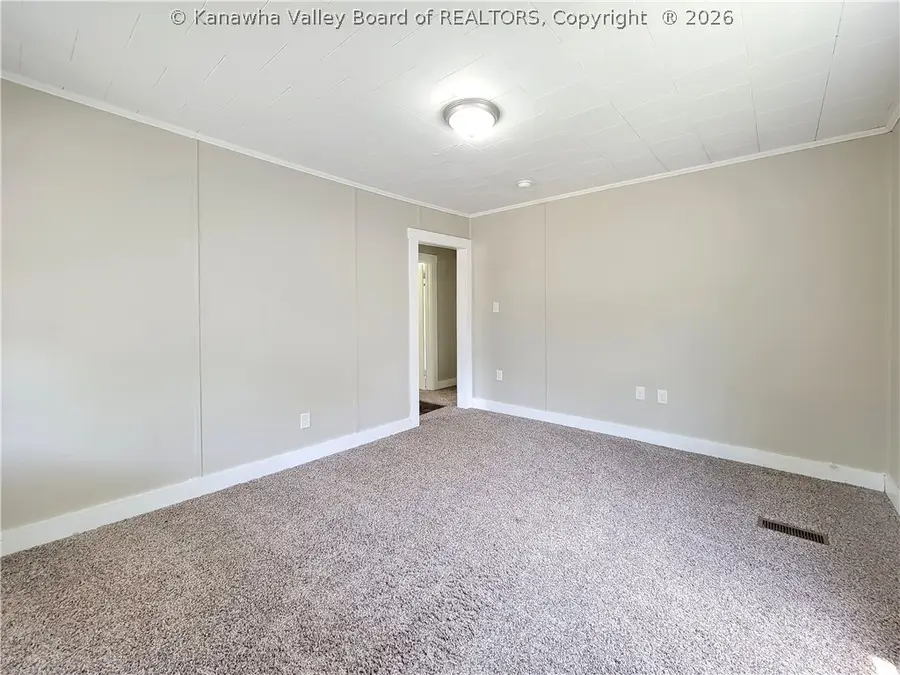 116 Riggs Street, Montgomery, WV 25136 - #2