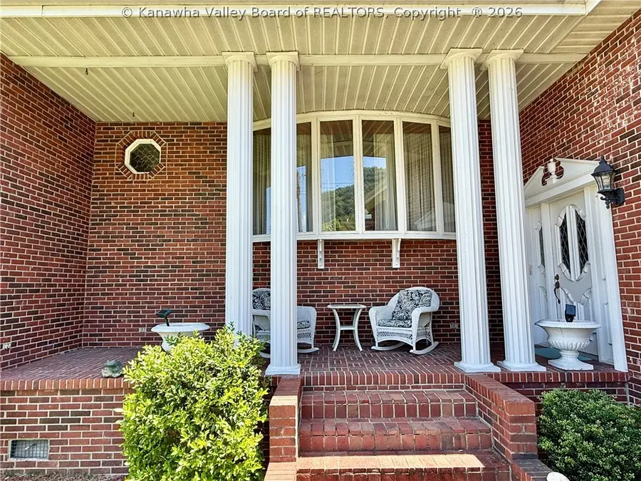 206 2nd Avenue, Glasgow, WV 25086 - #3