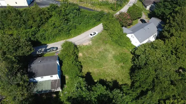 184 Leftwich Avenue, Madison, WV 25130