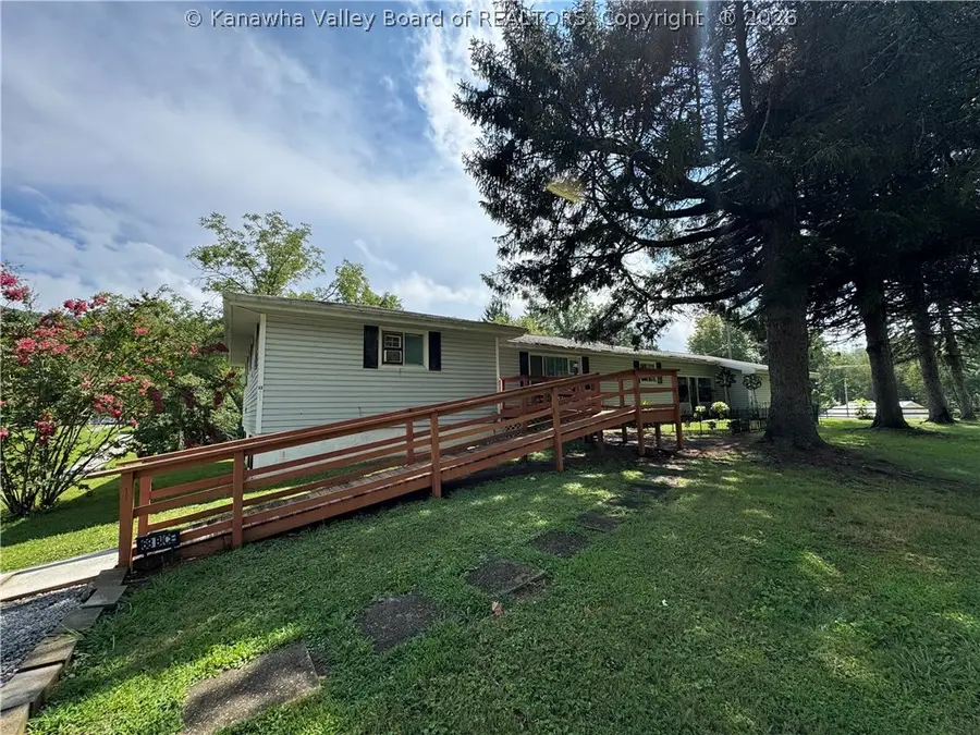 68 Skidmore Lane, Poca, WV 25159 - #2