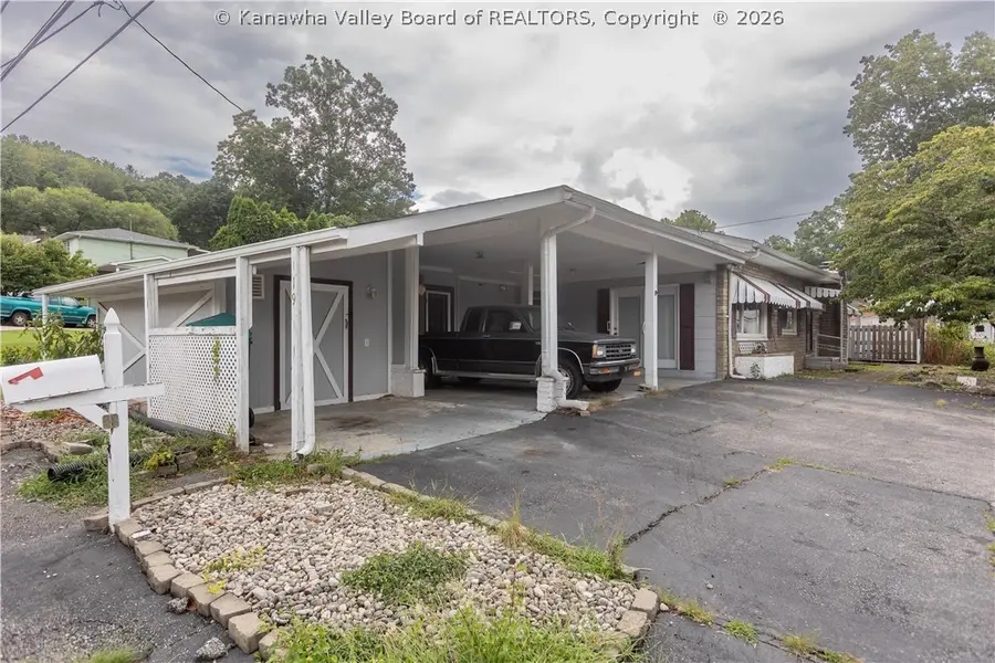 19 Stewart Park, Cross Lanes, WV 25313 - #2