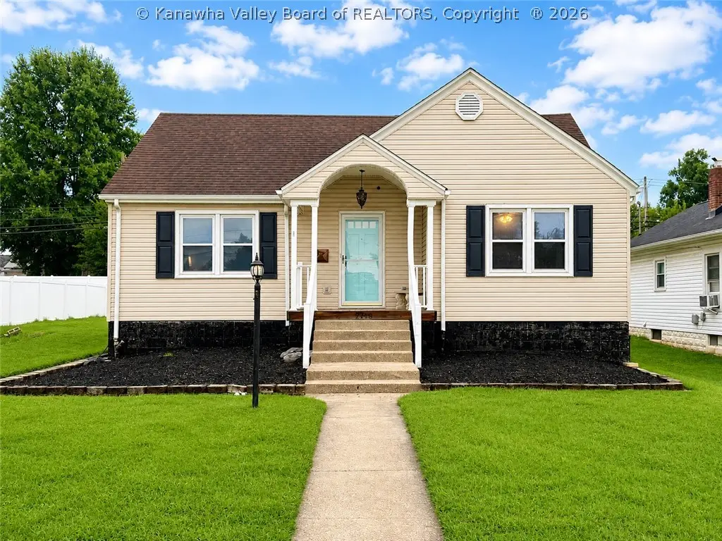 2118 Mount Vernon Avenue, Point Pleasant, WV 25550 - #1