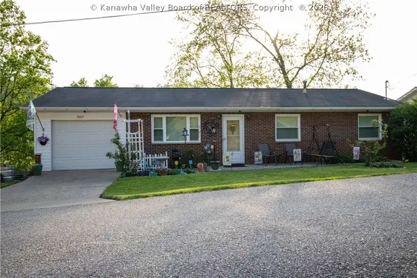 1807 Maple Drive, Sissonville, WV 25320