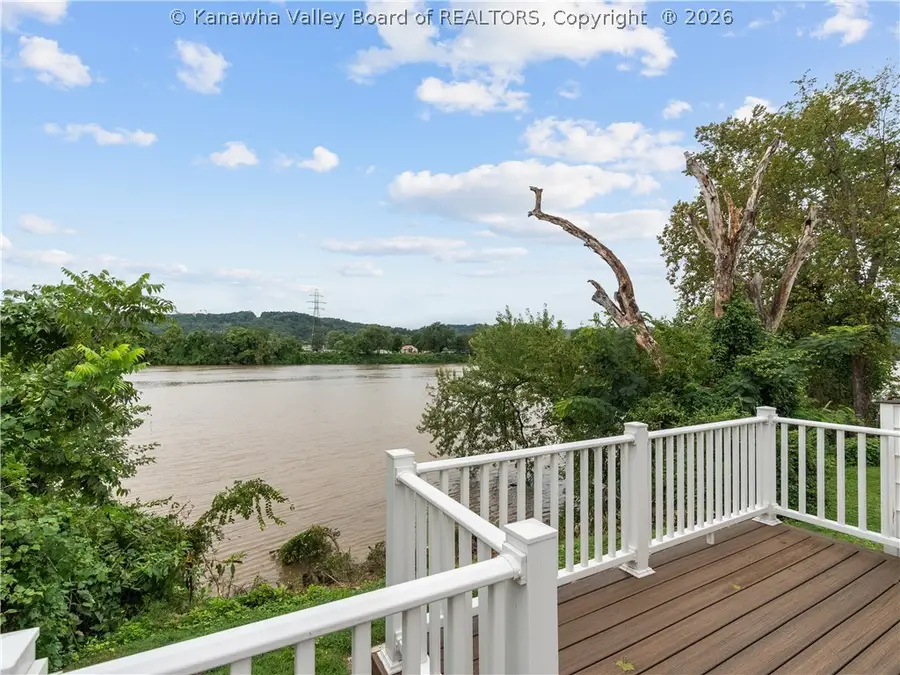 108 Kanawha Avenue, Nitro, WV 25143 - #2
