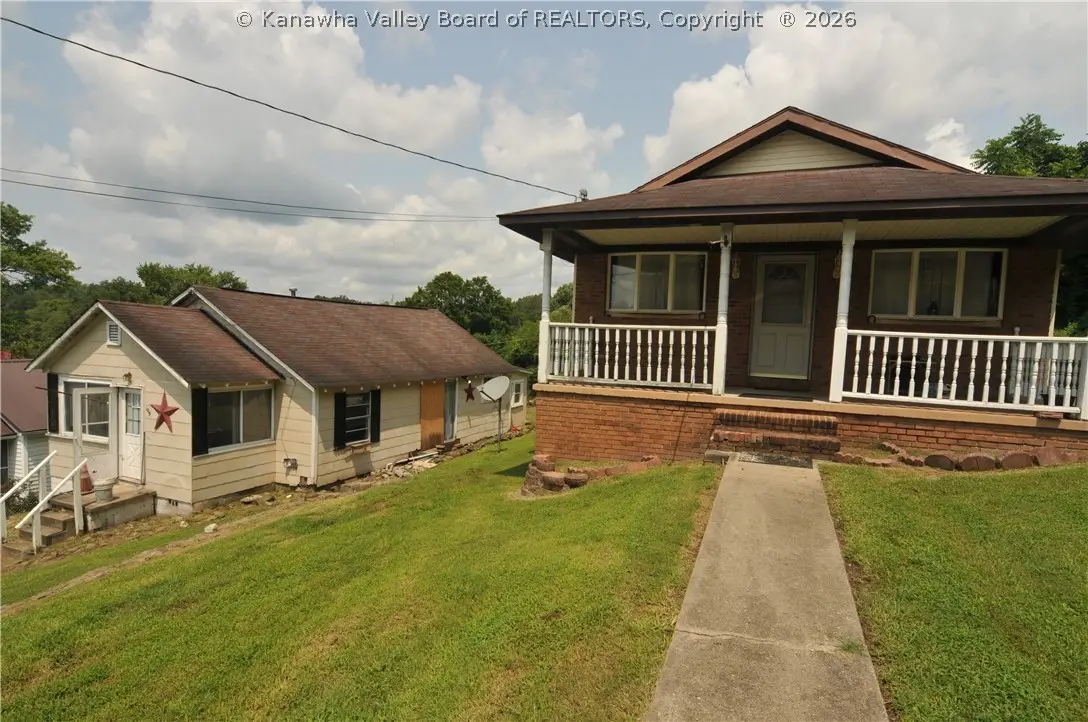 103-105 Cart Street, Saint Albans, WV 25177 - #1