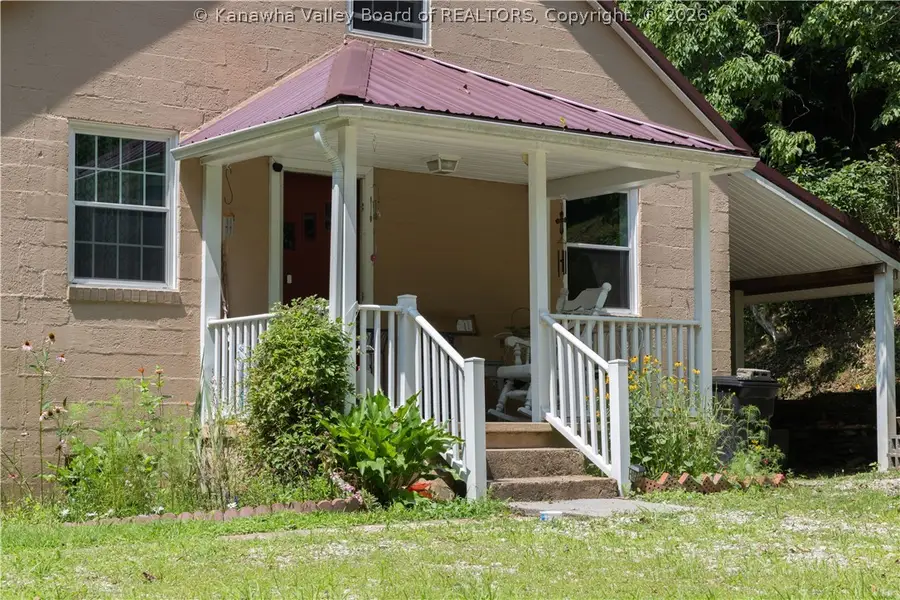327 Leatherwood Road, Clendenin, WV 25045 - #2