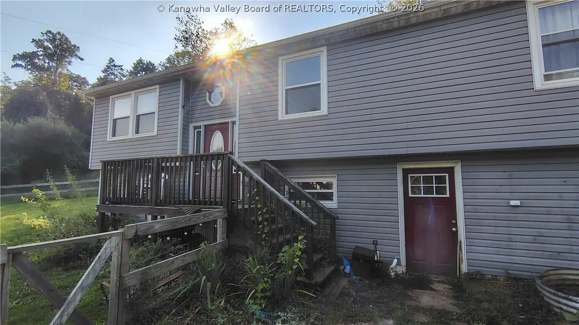 2131 New Hope Rd, Elkview, WV 25071 - #1